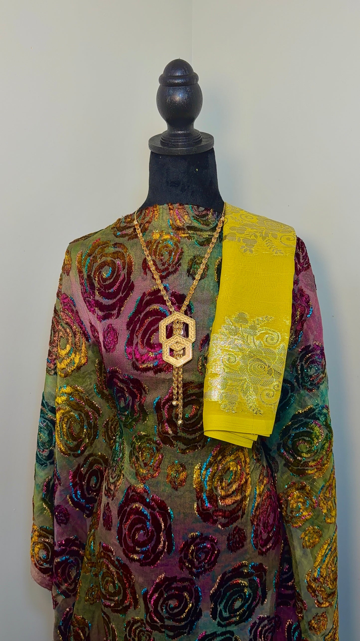 Sunset Rose Maqbal Dirac Set