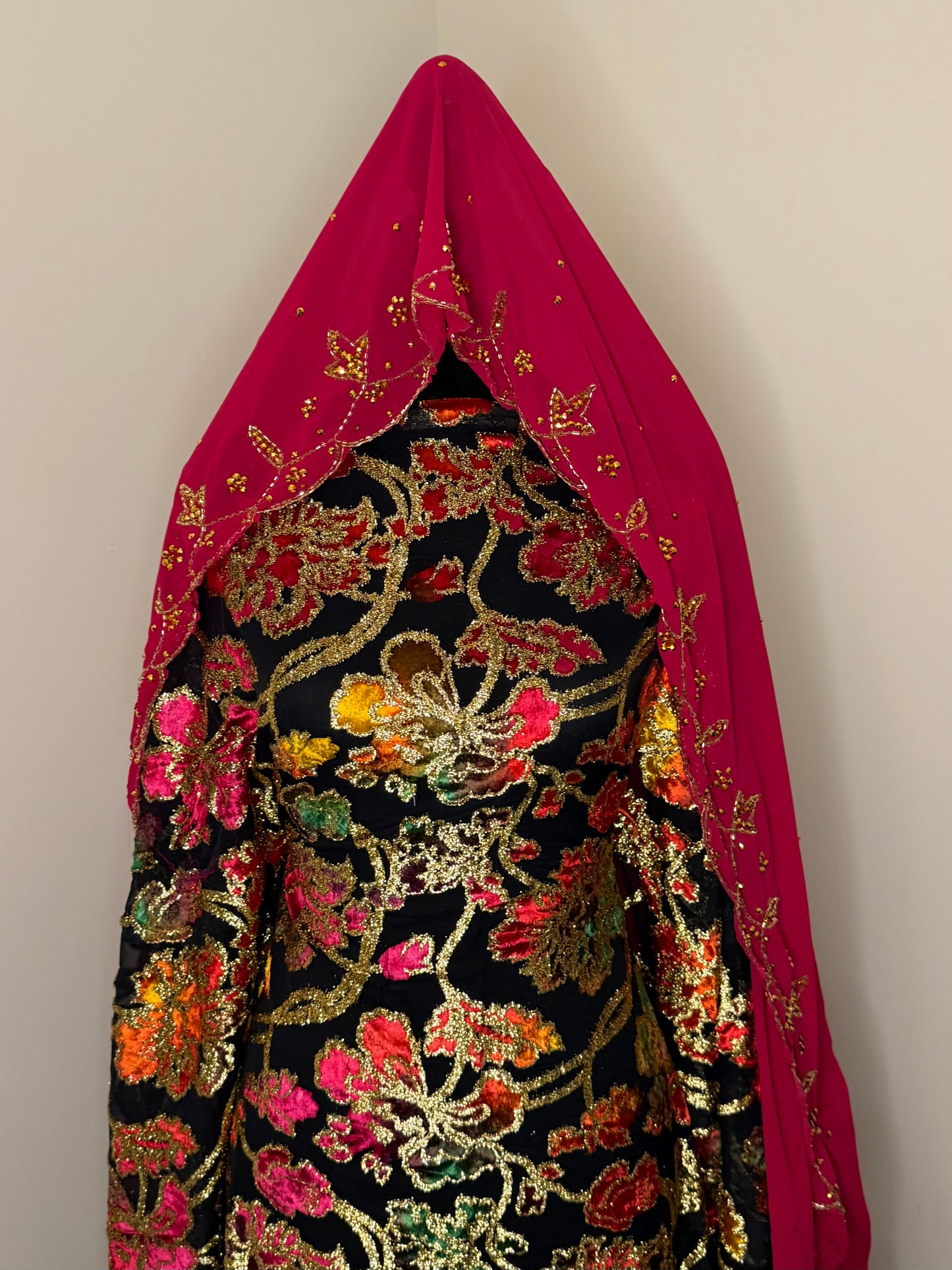 Rainbow Maqbal Dirac Set