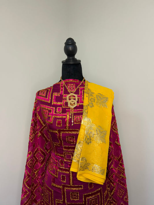 Hot Pink and Gold Box Print Maqbal Dirac Set
