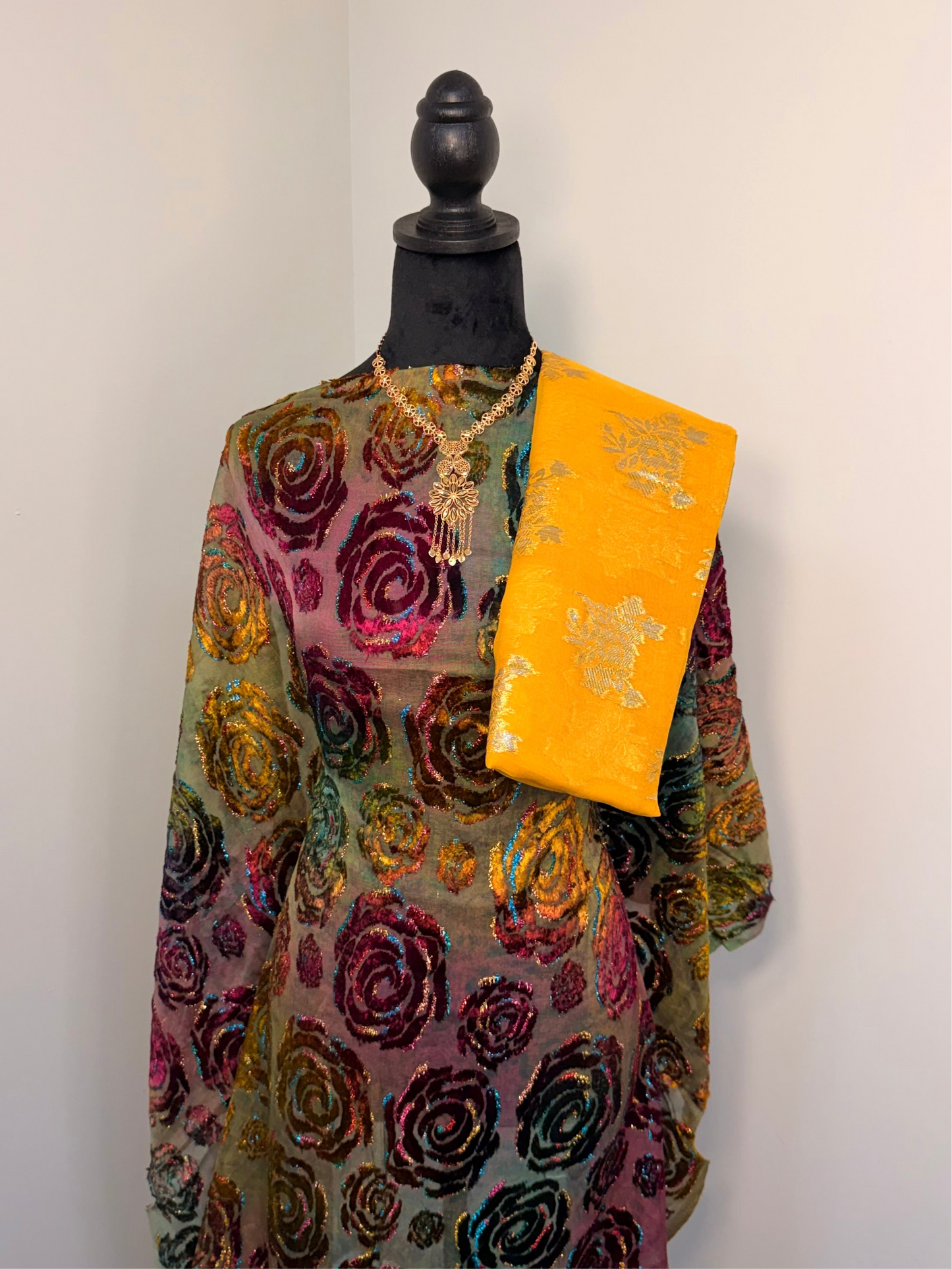 Sunset Rose Maqbal Dirac Set