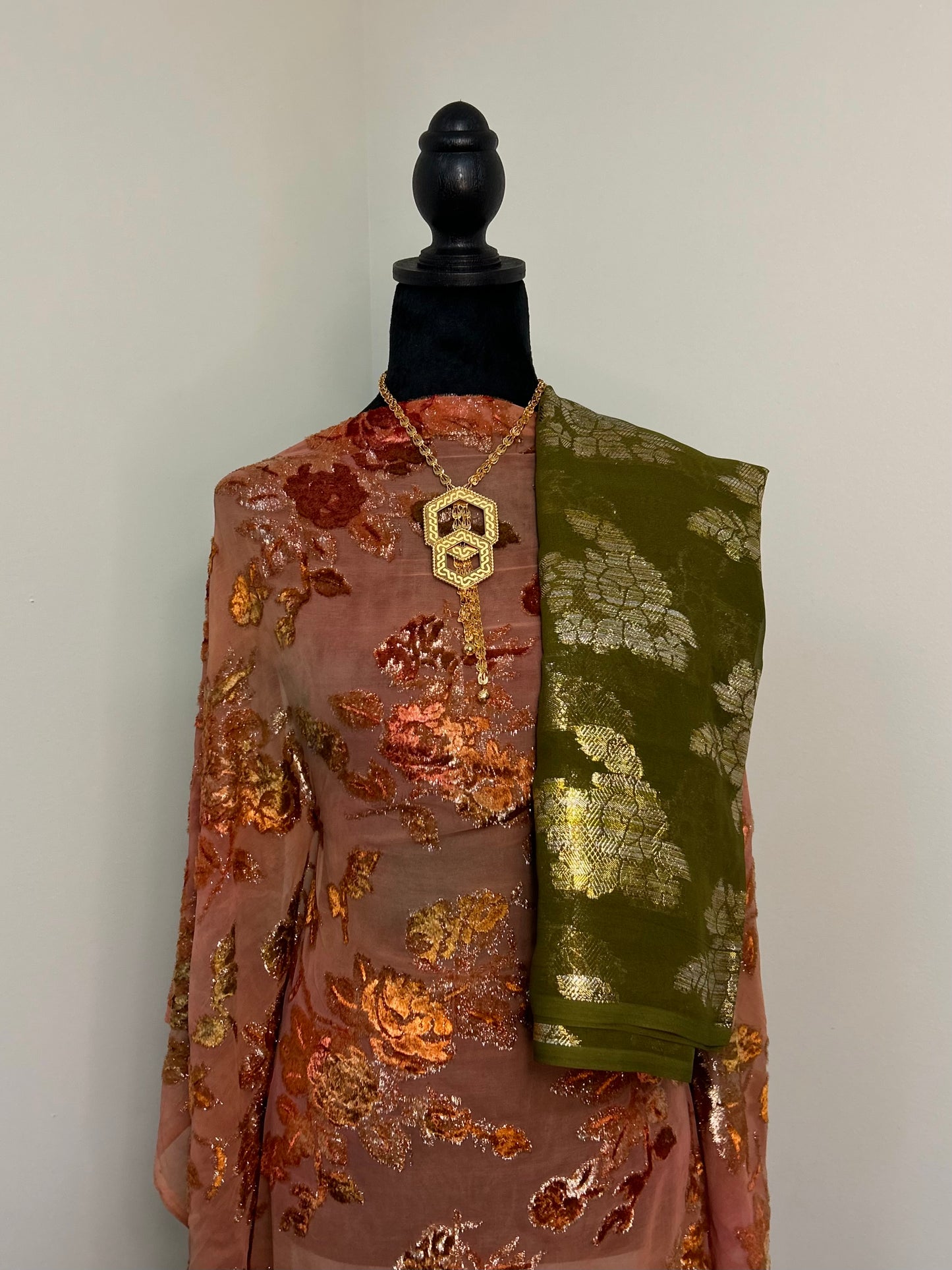 Orange Floral Maqbal Dirac Set